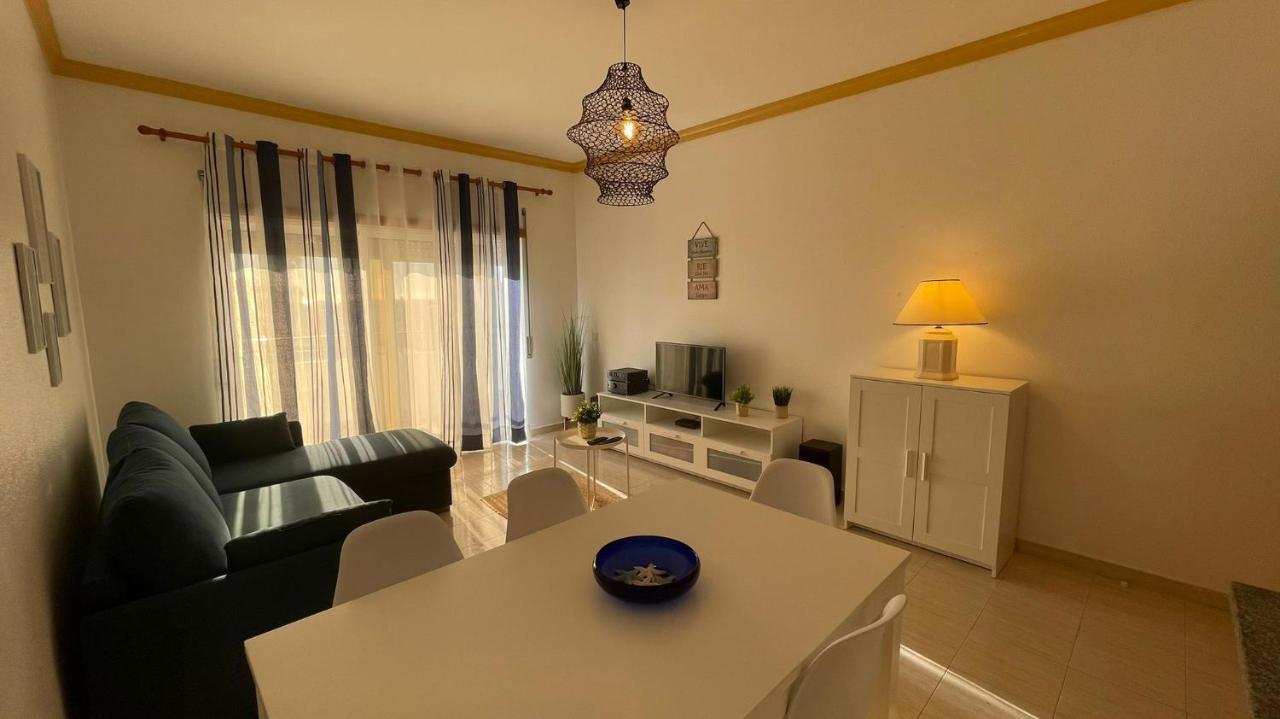 Gouveia'S House Apartman Porches  Kültér fotó