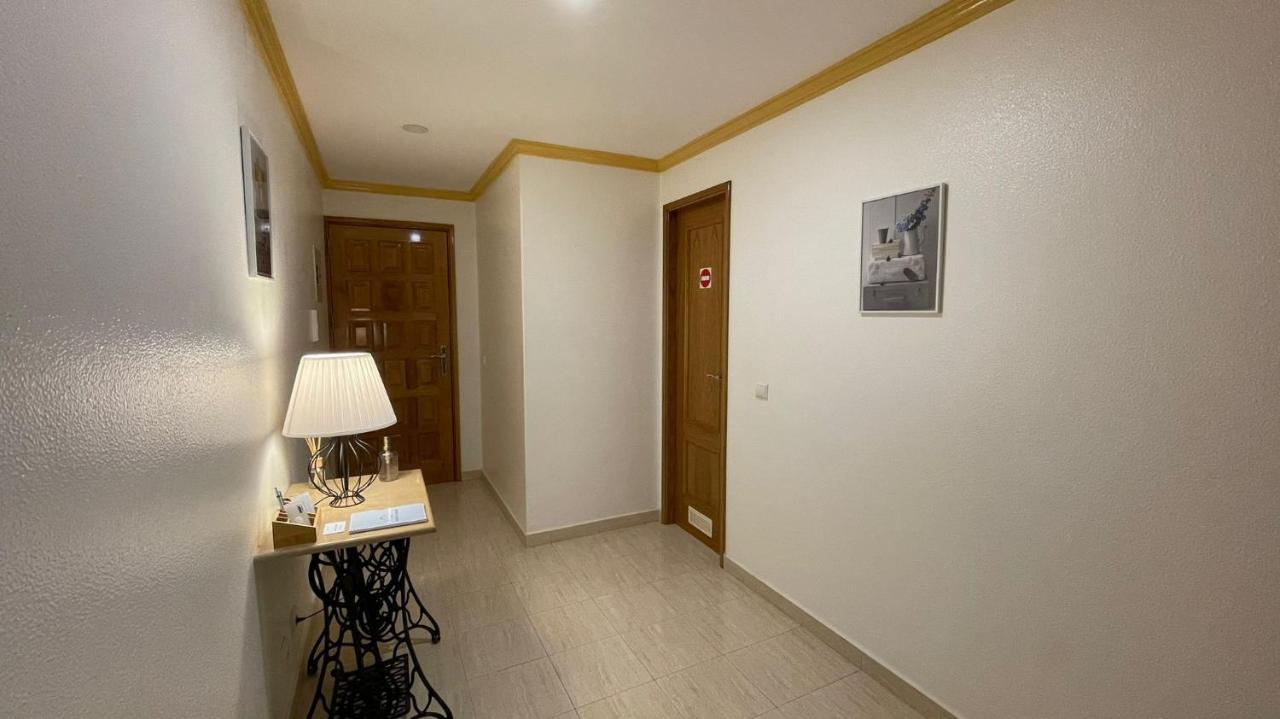 Gouveia'S House Apartman Porches  Kültér fotó
