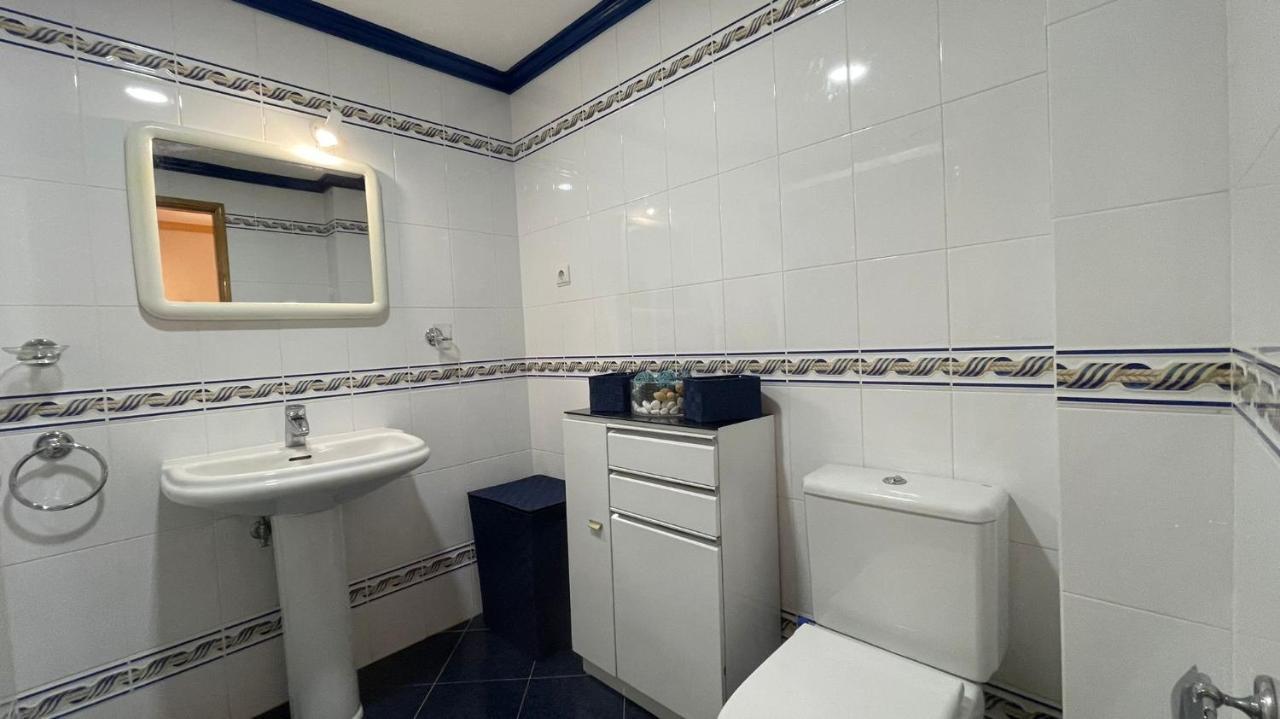 Gouveia'S House Apartman Porches  Kültér fotó